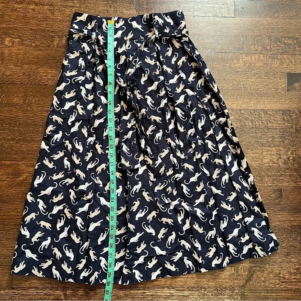 Ann Taylor blue midi with leopards skirt size 0